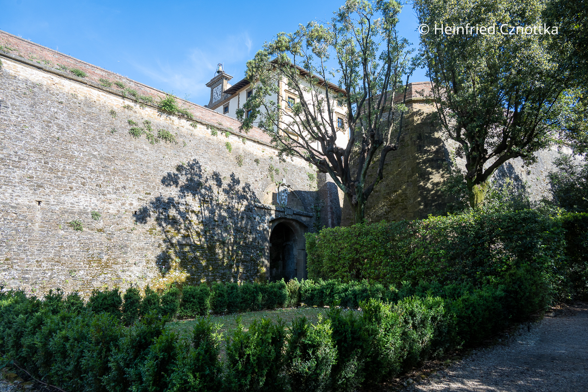 Eingang zur Festungsanlage Forte di Belvedere vom Giardino di Boboli aus Eingang zur Festungsanlage Forte di Belvedere vom Giardino di Boboli aus