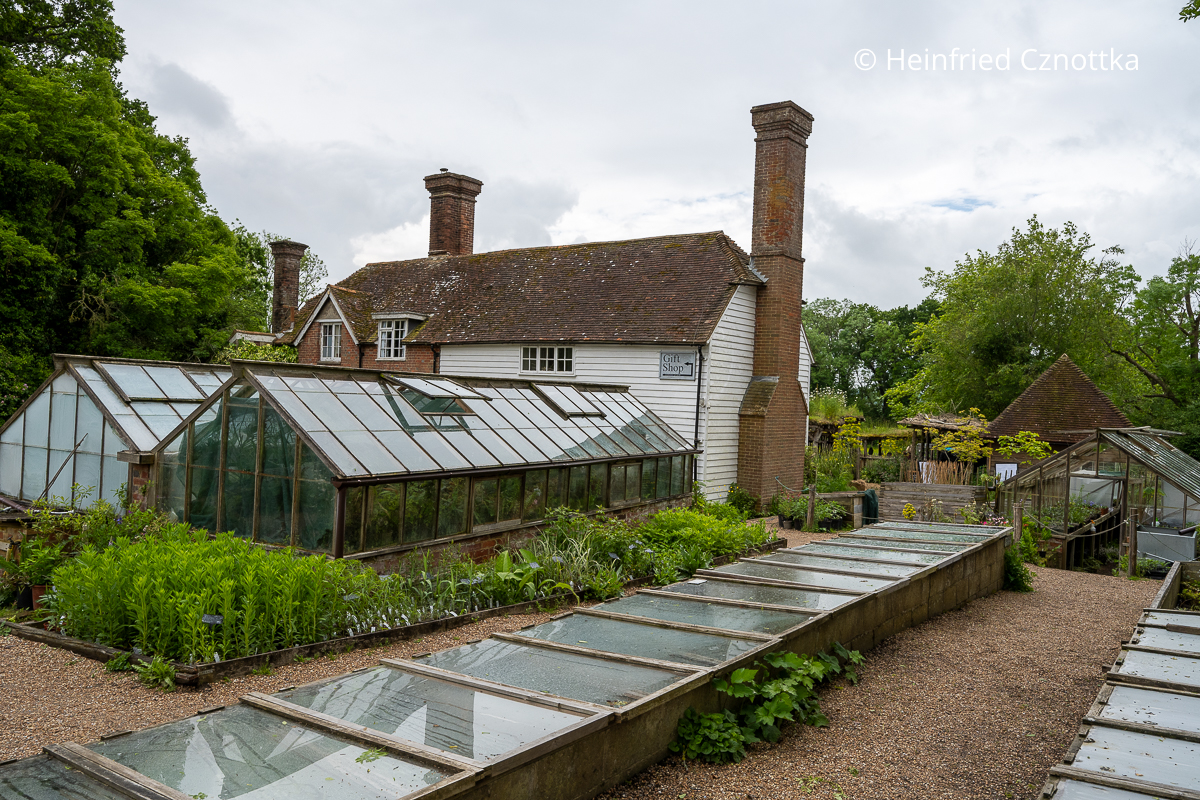 Gewächshäuser und Frühbeete (Great Dixter House & Gardens)