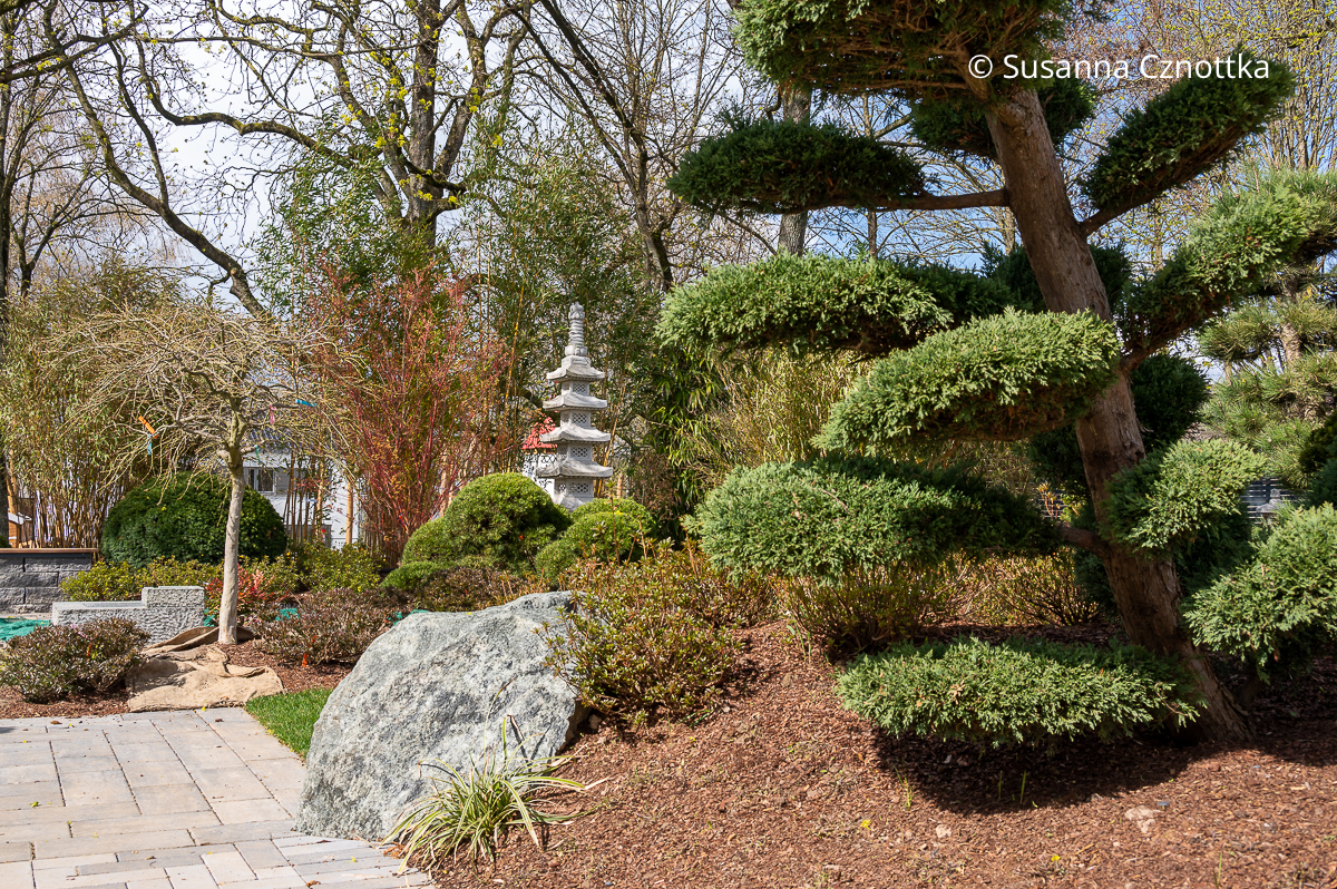 Einem japanischen Garten nachempfundener Schaugarten